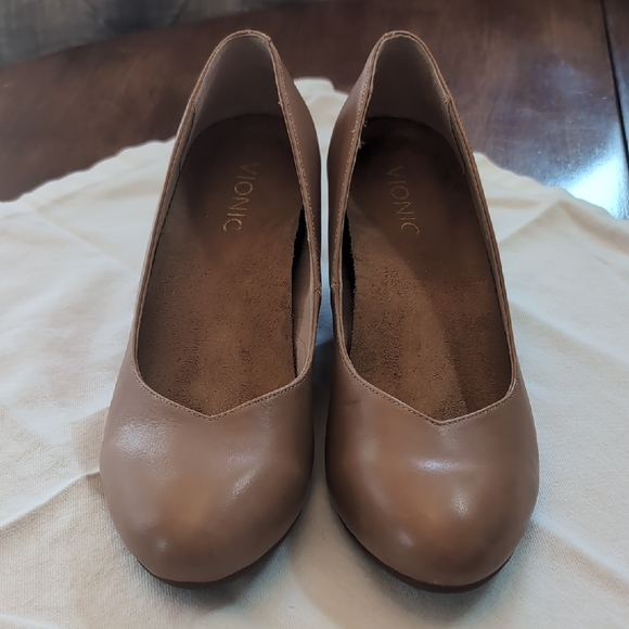 Vionic Shoes - Vionic Women's Tonia Tan Wedges